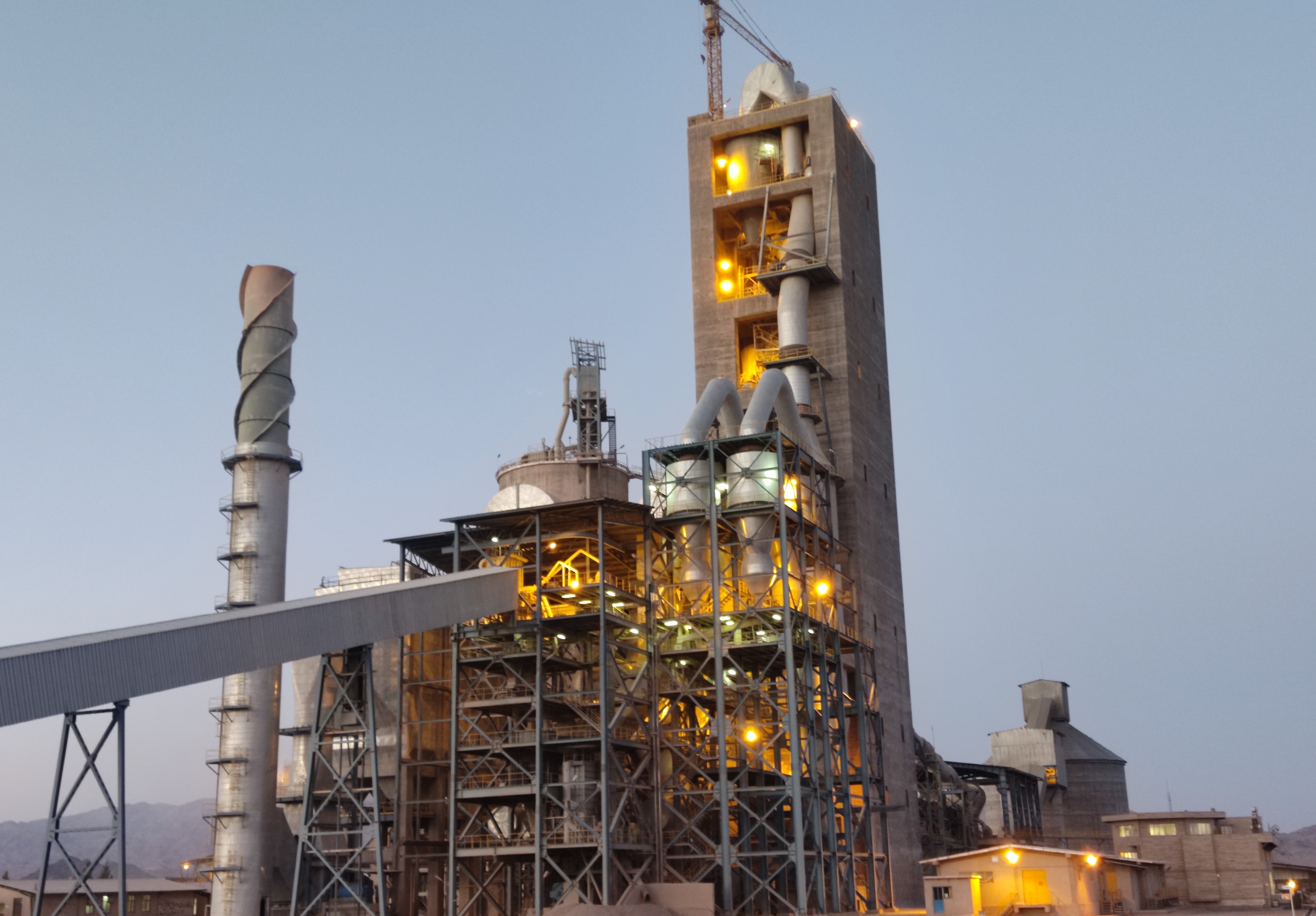 رکورد سالانه تولید کلینکر کارخانه سیمان باقران شکسته شد