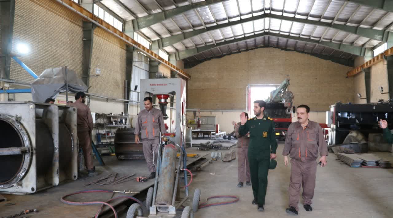 گزارش تصویری دیدار جانشین سپاه شهرستان درمیان و فرمانده حوزه مقاومت  بسیج امام خامنه ای.  (مدظله العالی)